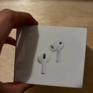 *New* Apple White Earbud Headphones (Gen3)
